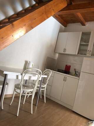 Апартаменты Apartments Lav Costas Херцег-Нови Апартаменты-2