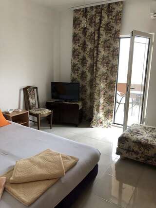 Апартаменты Apartments Lav Costas Херцег-Нови Апартаменты-5