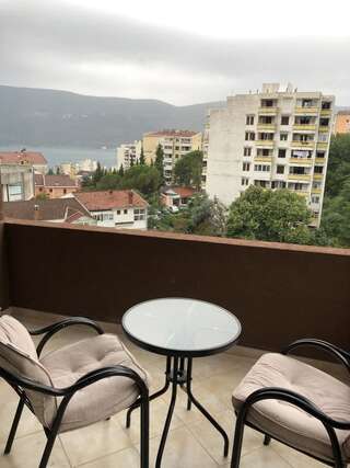 Апартаменты Apartments Lav Costas Херцег-Нови Апартаменты-8